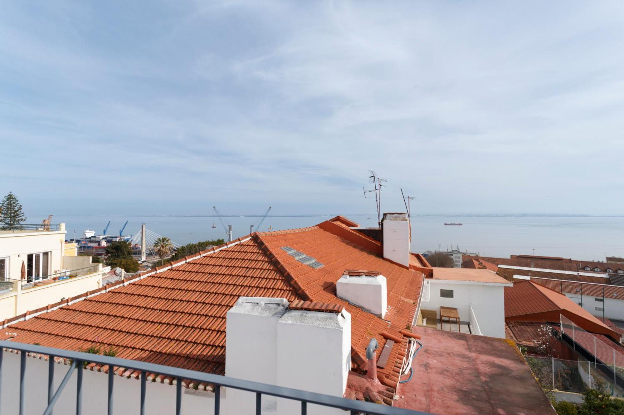 Barbadinhos Apartments In Lisbon Historic Neighborhood Екстериор снимка